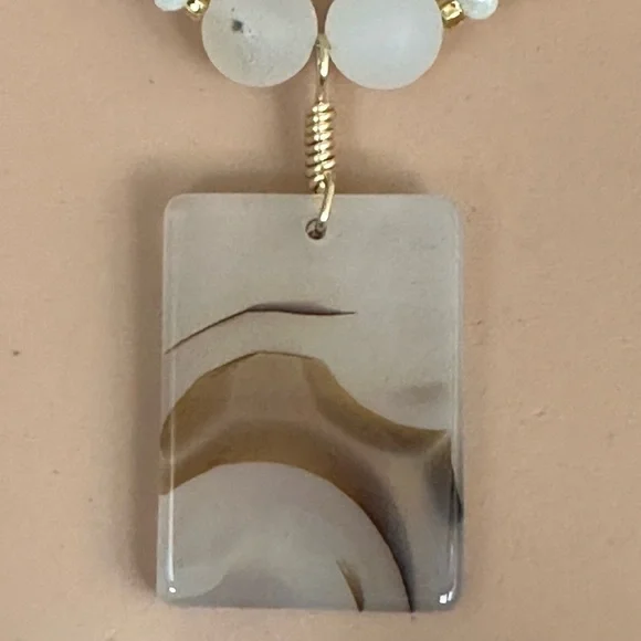 22 inch Matte Flower Agate bead necklace NWOT - Picture 14 of 15